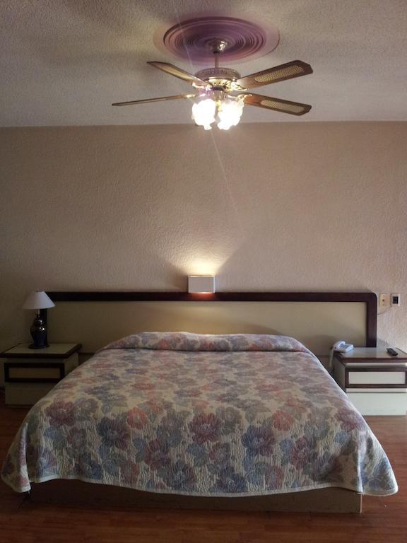 Hotel El Monte Salamanca Ruang foto