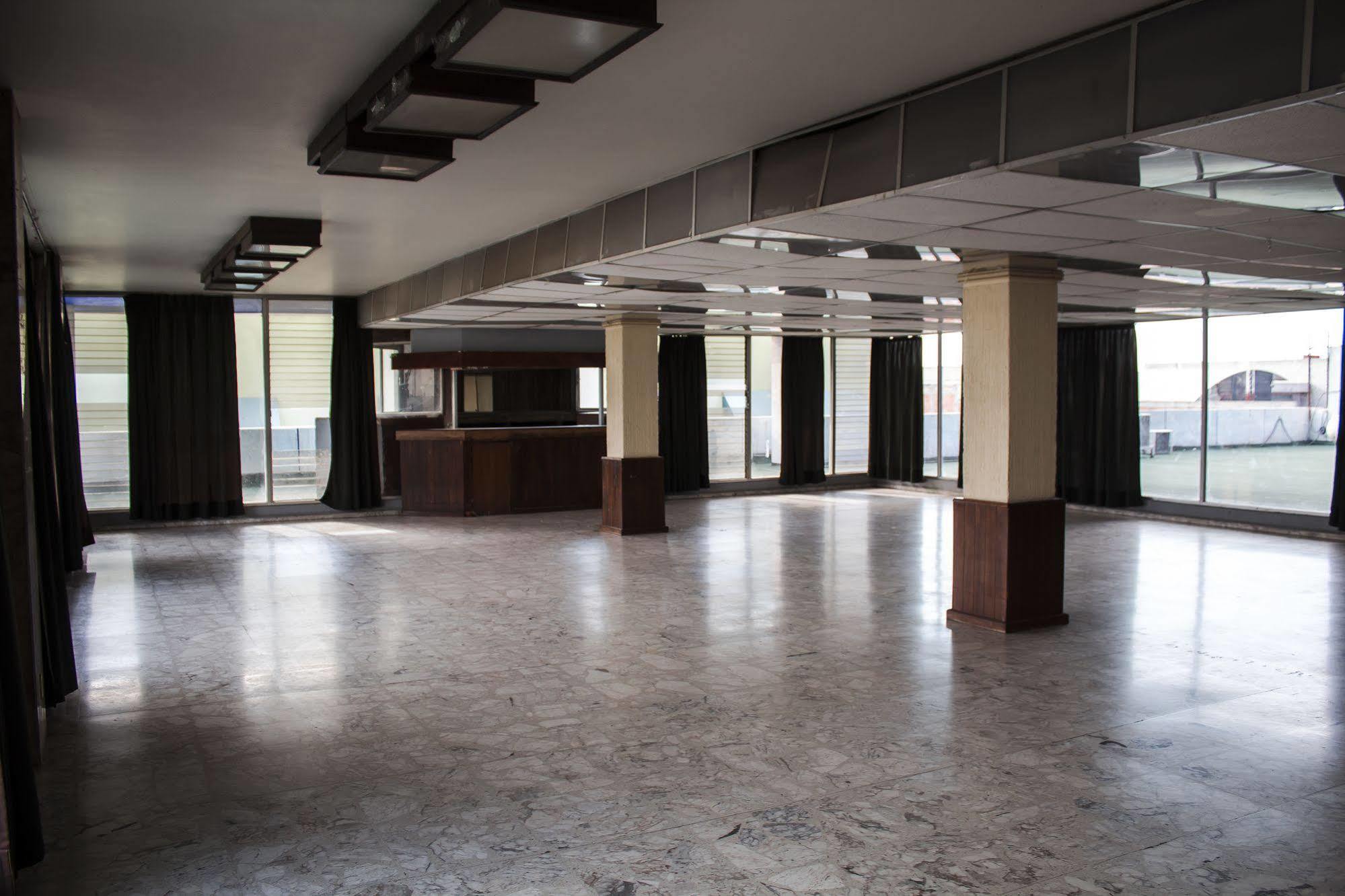 Hotel El Monte Salamanca Bagian luar foto